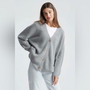 NWT Quince Mongolian Cashmere Oversized Boyfriend Cardigan Sweater - Sz Small